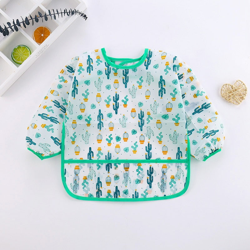 Long-sleeved apron for babies.